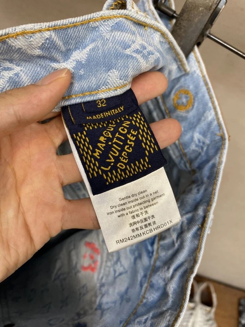 Bold Louis Vuitton Jeans 135041
