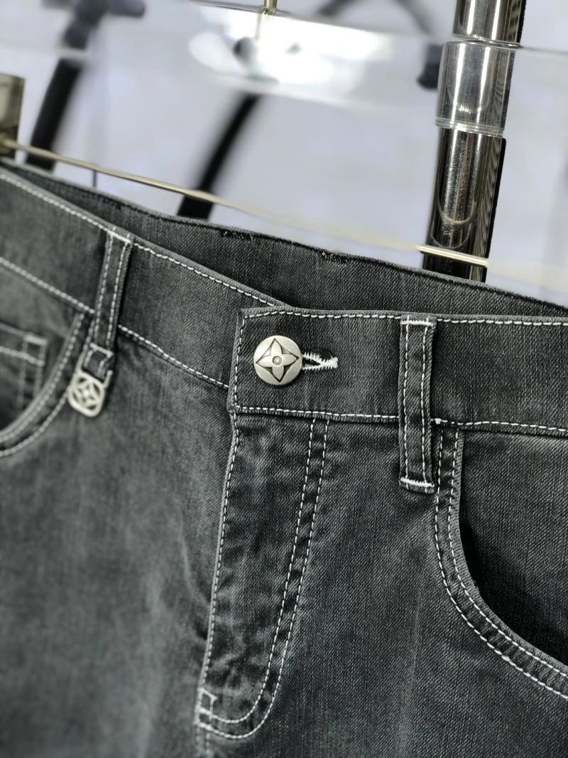Louis Vuitton Jeans MultiPurpose 135039