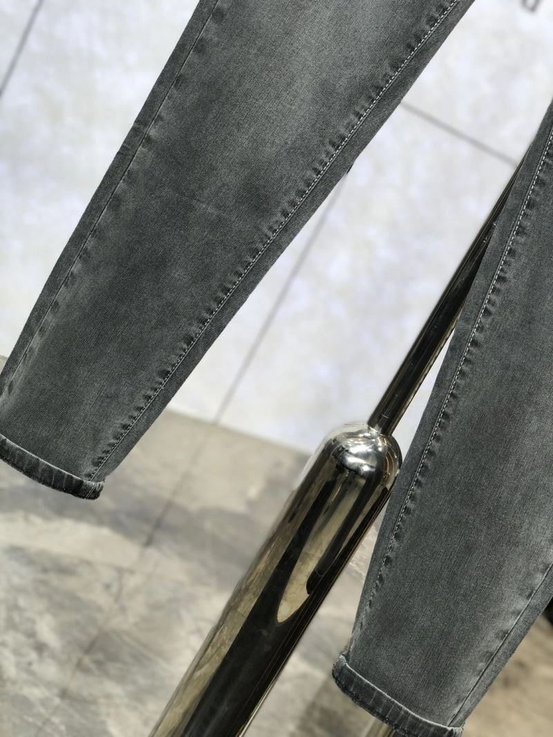 Louis Vuitton Jeans MultiPurpose 135039