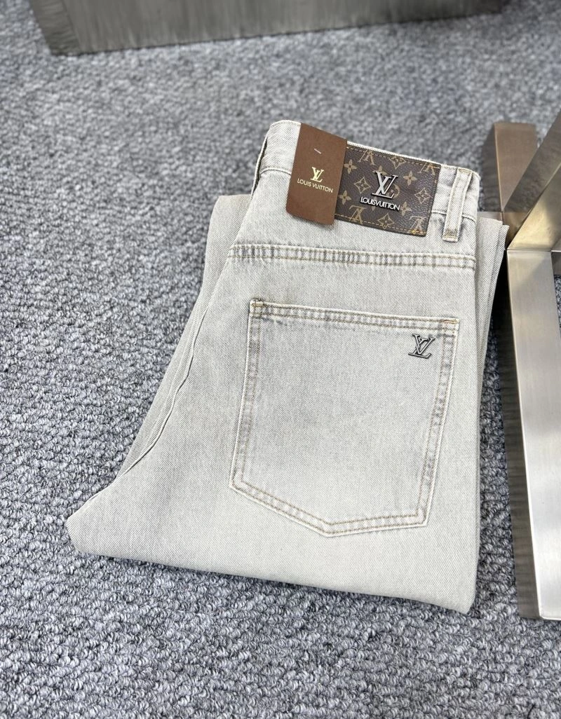 Louis Vuitton Jeans Versatile 135056