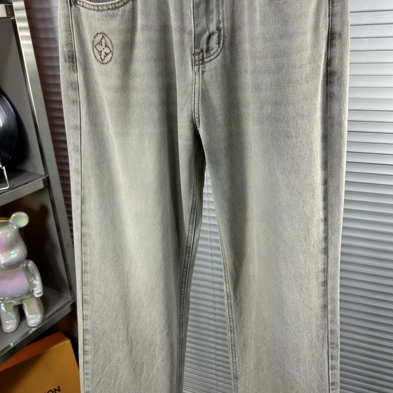 Louis Vuitton Jeans Versatile 135056