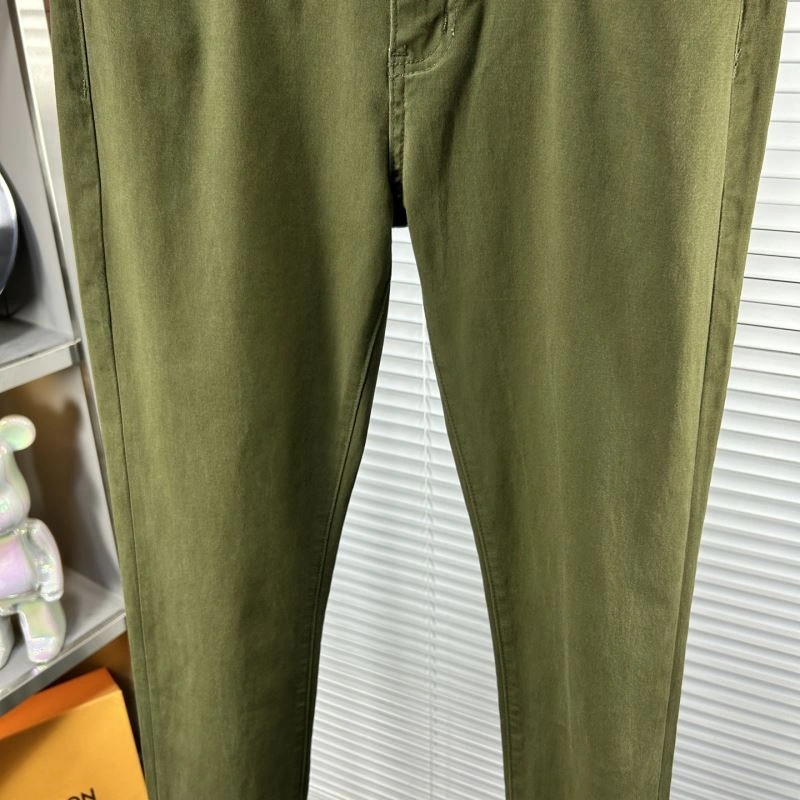 Breathable Louis Vuitton Jeans 135047