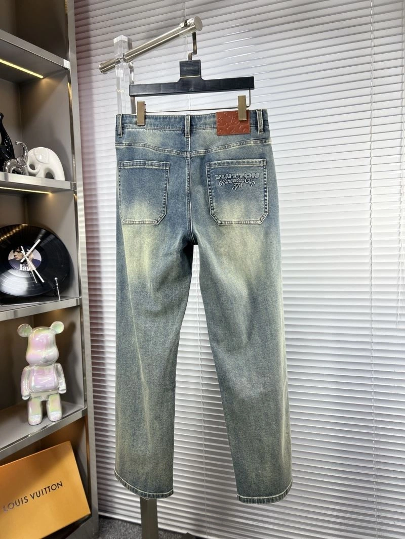 Resilient Louis Vuitton Jeans 135032