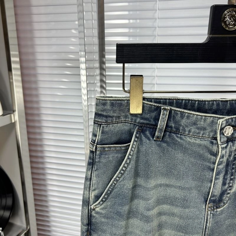 Resilient Louis Vuitton Jeans 135032