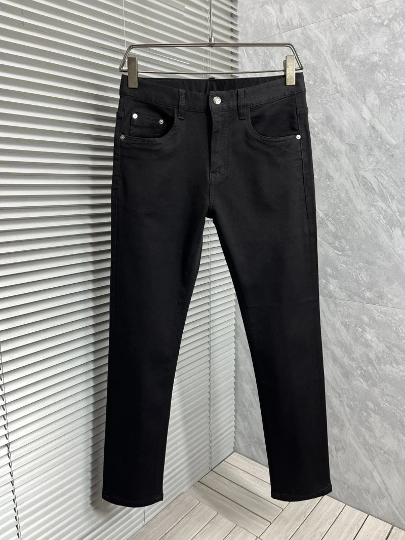Versatile Louis Vuitton Jeans 135030