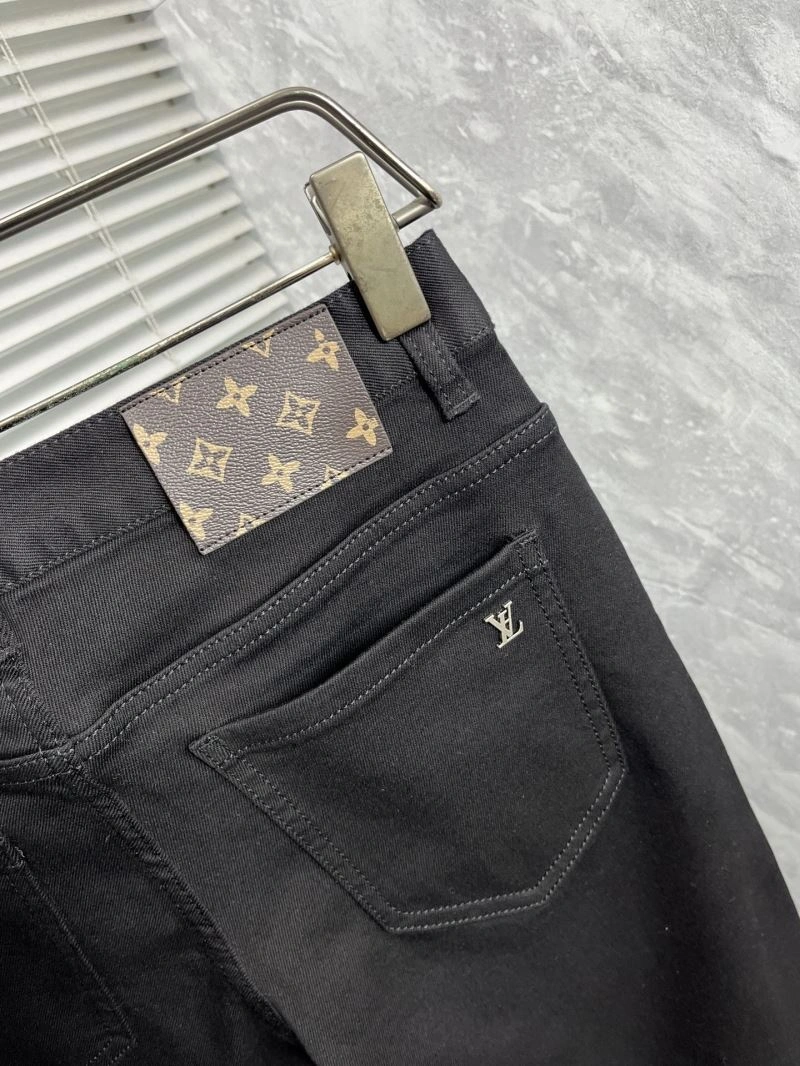 Versatile Louis Vuitton Jeans 135030