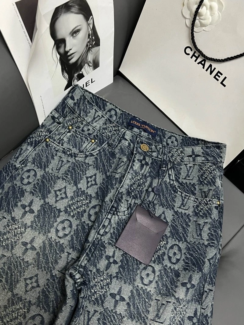 MultiPurpose Louis Vuitton Jeans 131430