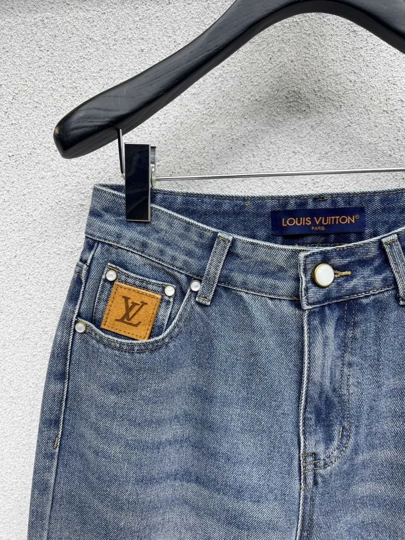 WaterResistant Louis Vuitton Jeans 131408