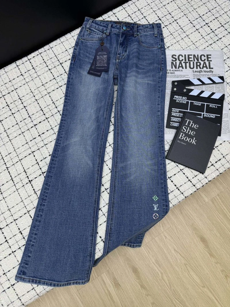 ComfortFit Louis Vuitton Jeans 131266