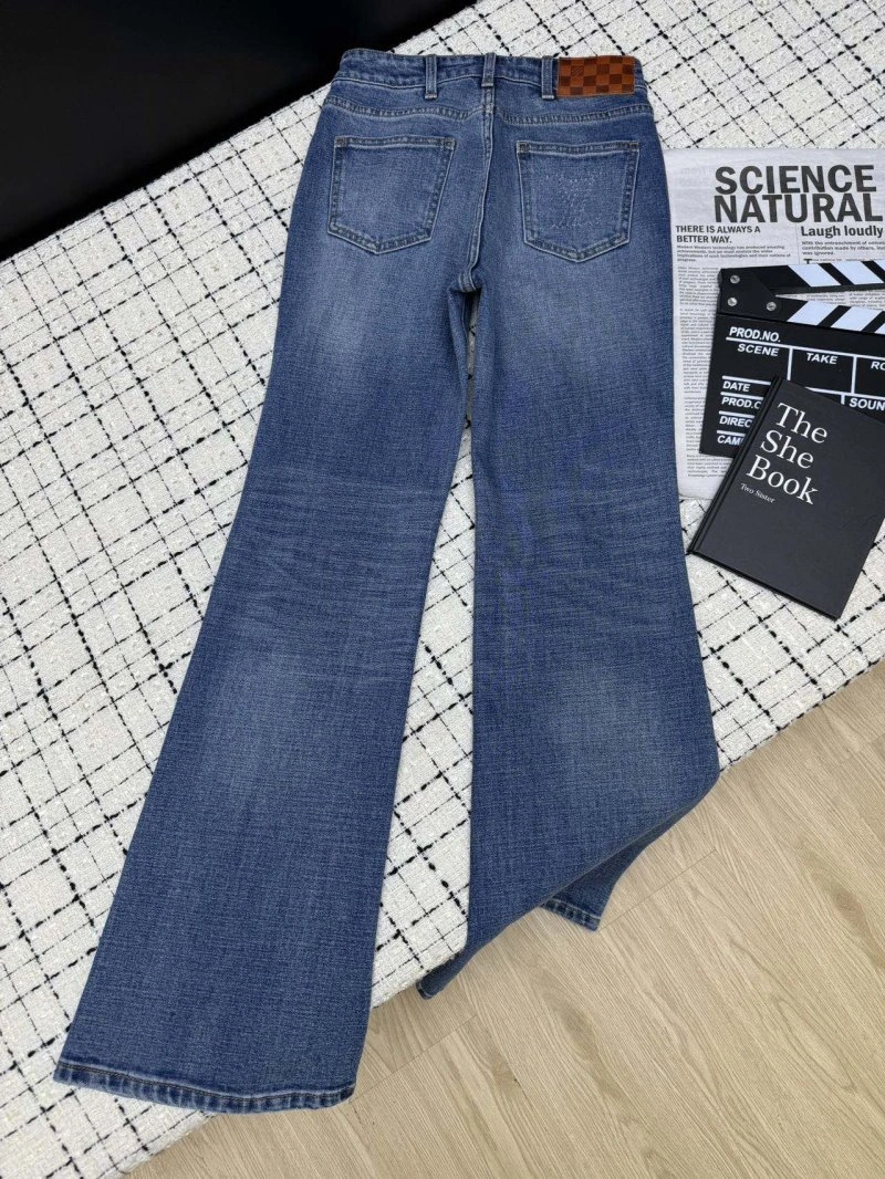 ComfortFit Louis Vuitton Jeans 131266