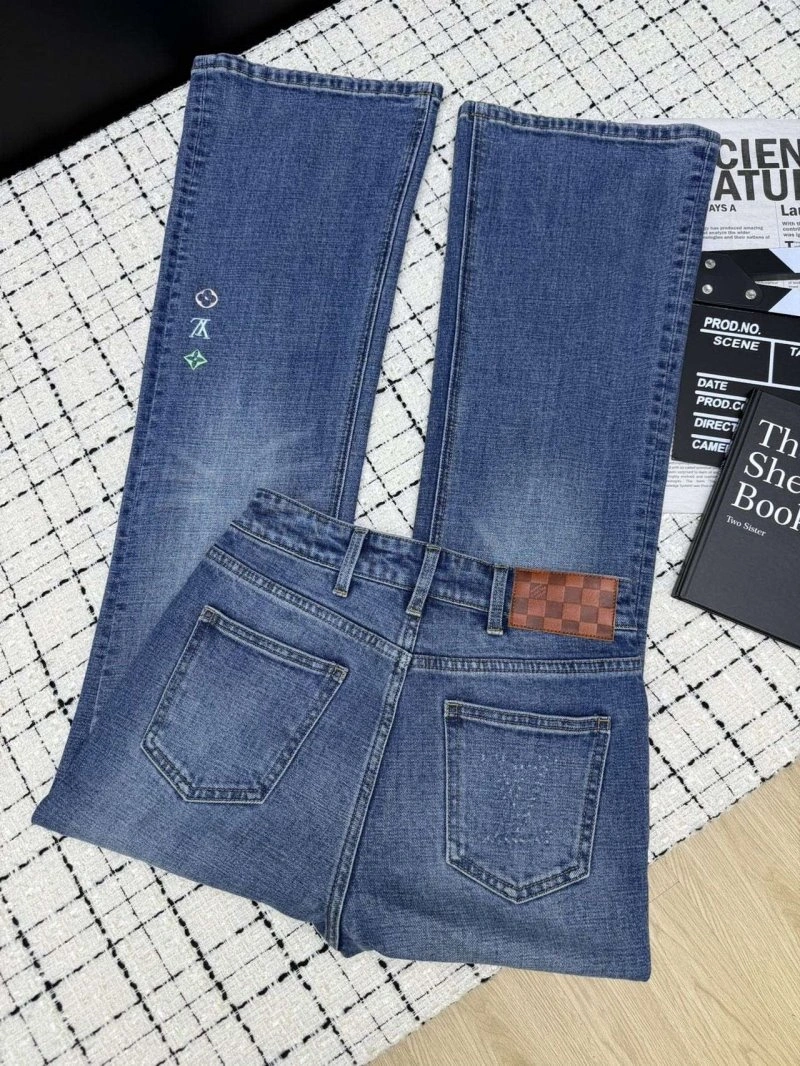 ComfortFit Louis Vuitton Jeans 131266