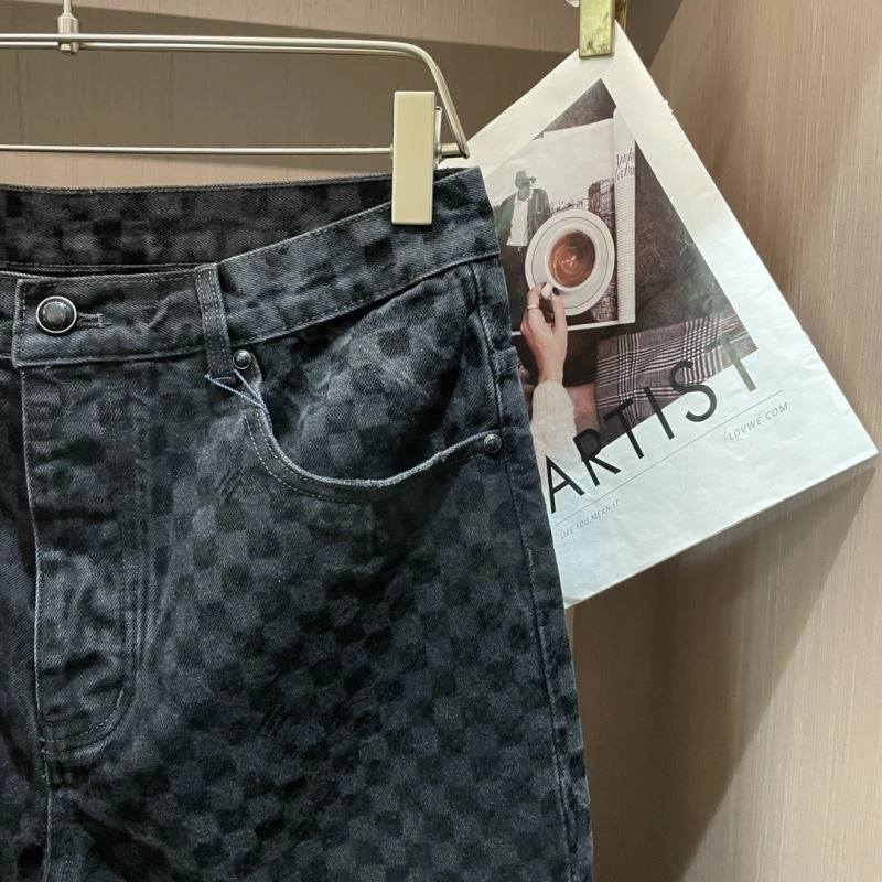 ComfortFit Louis Vuitton Jeans 134100