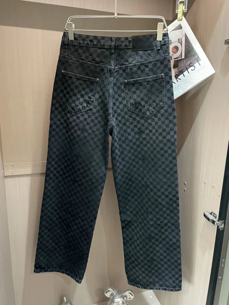 ComfortFit Louis Vuitton Jeans 134100