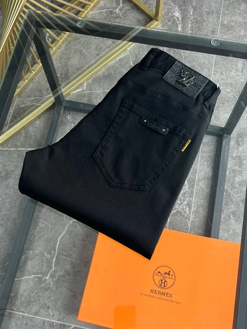 Trendsetting Louis Vuitton Jeans 134111