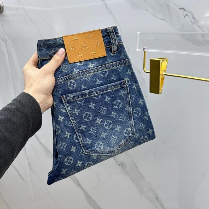 Functional Louis Vuitton Jeans 134095