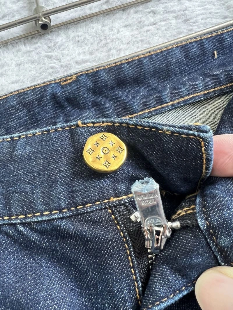 Elegant Louis Vuitton Jeans 134115