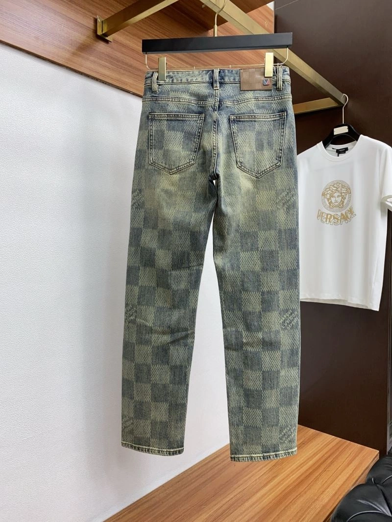 Lightweight Louis Vuitton Jeans 134107