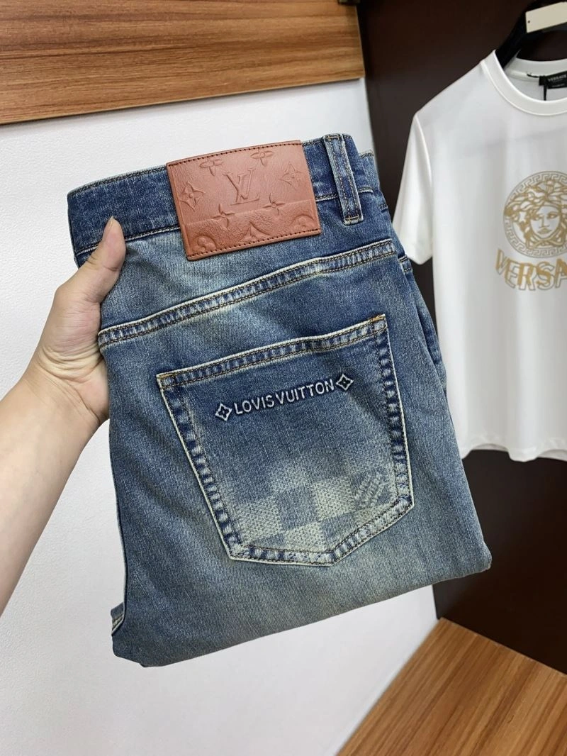 HighQuality Louis Vuitton Jeans 134097