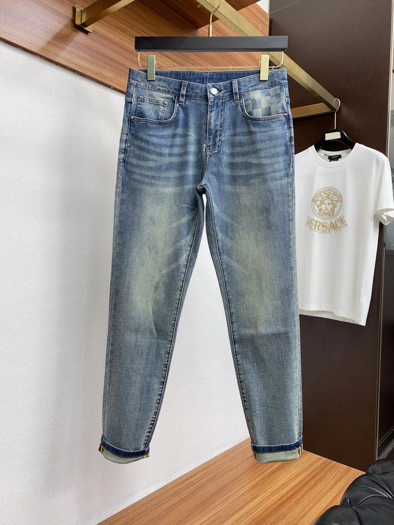 HighQuality Louis Vuitton Jeans 134097
