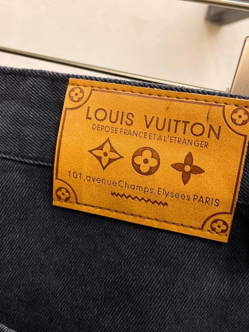 Sophisticated Louis Vuitton Jeans 134094