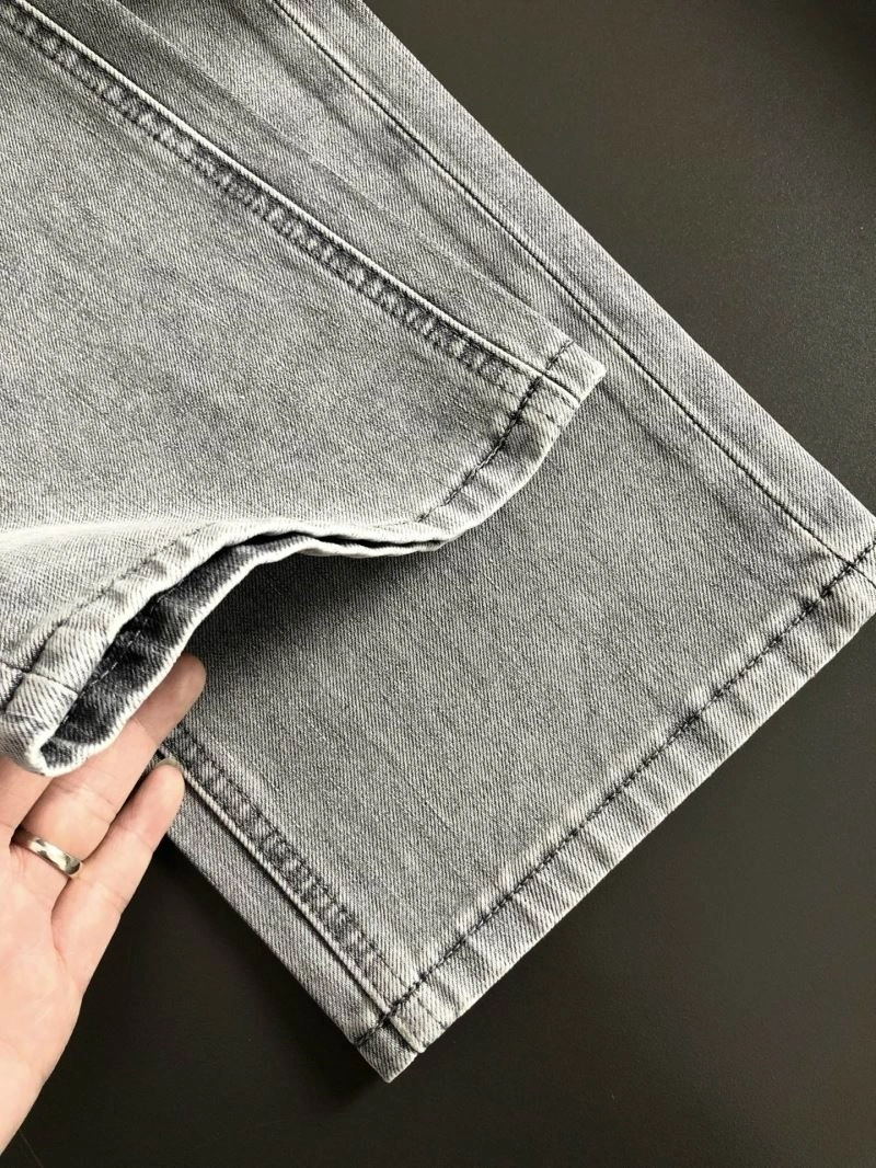 Elegant Louis Vuitton Jeans 134113