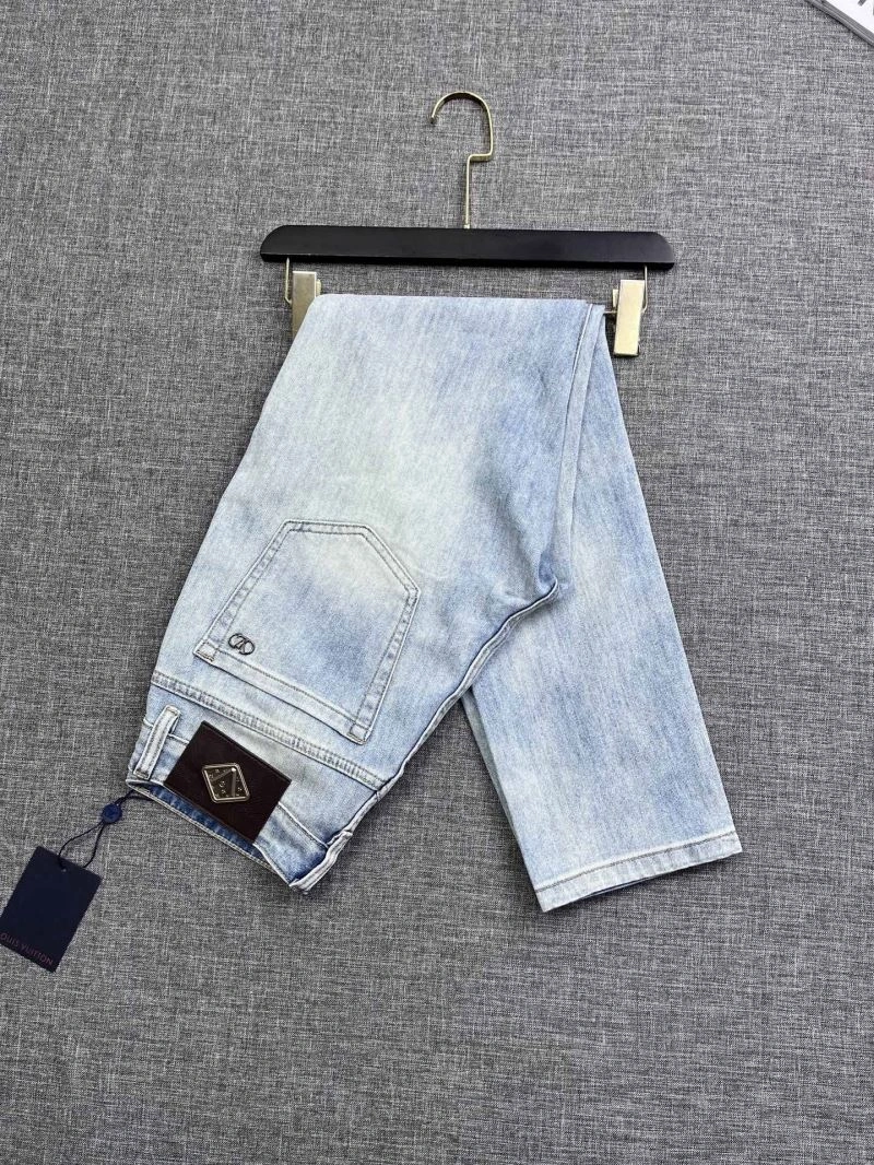 TechFriendly Louis Vuitton Jeans 134102
