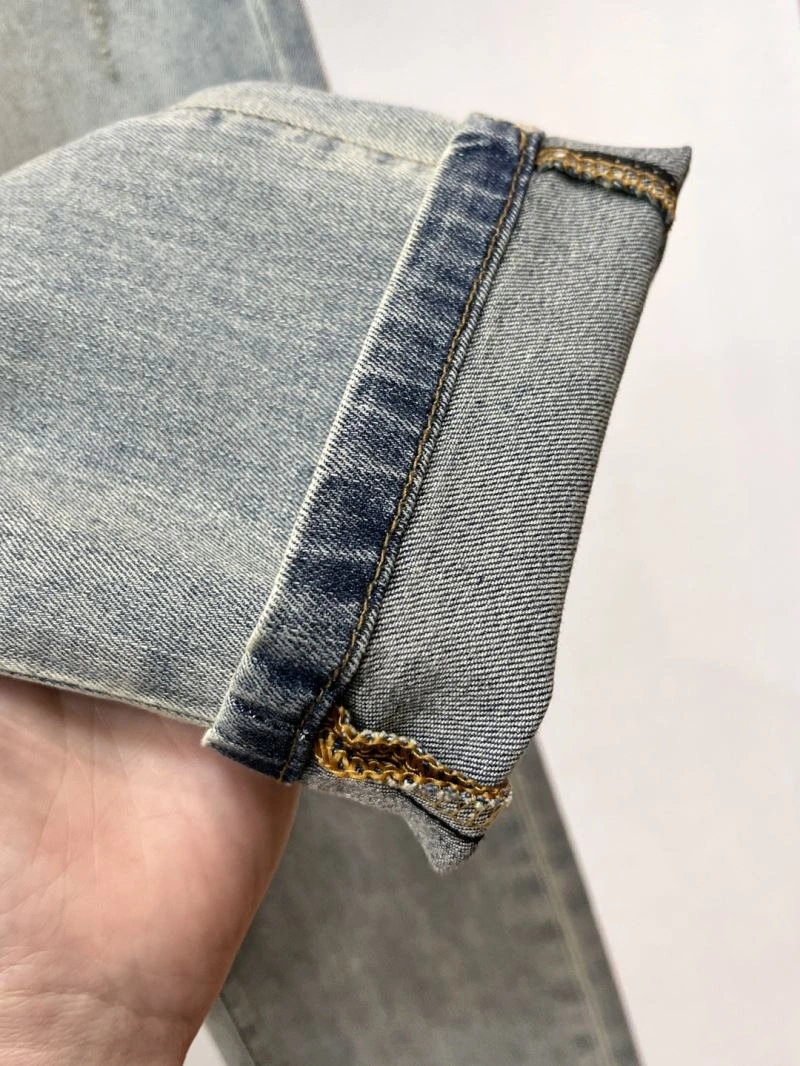 Effortless Louis Vuitton Jeans 134089