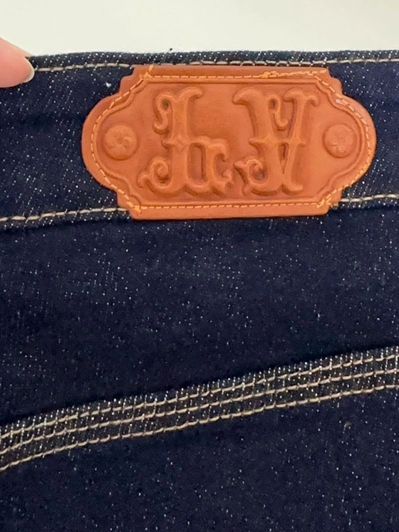 Classic Louis Vuitton Jeans 134079