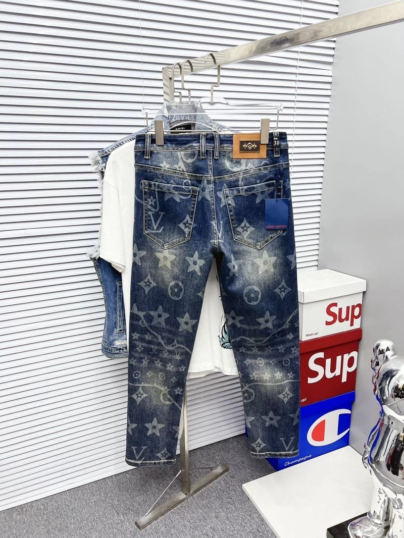 MultiPurpose Louis Vuitton Jeans 134059