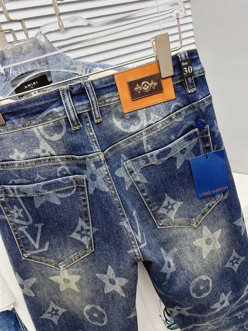 MultiPurpose Louis Vuitton Jeans 134059