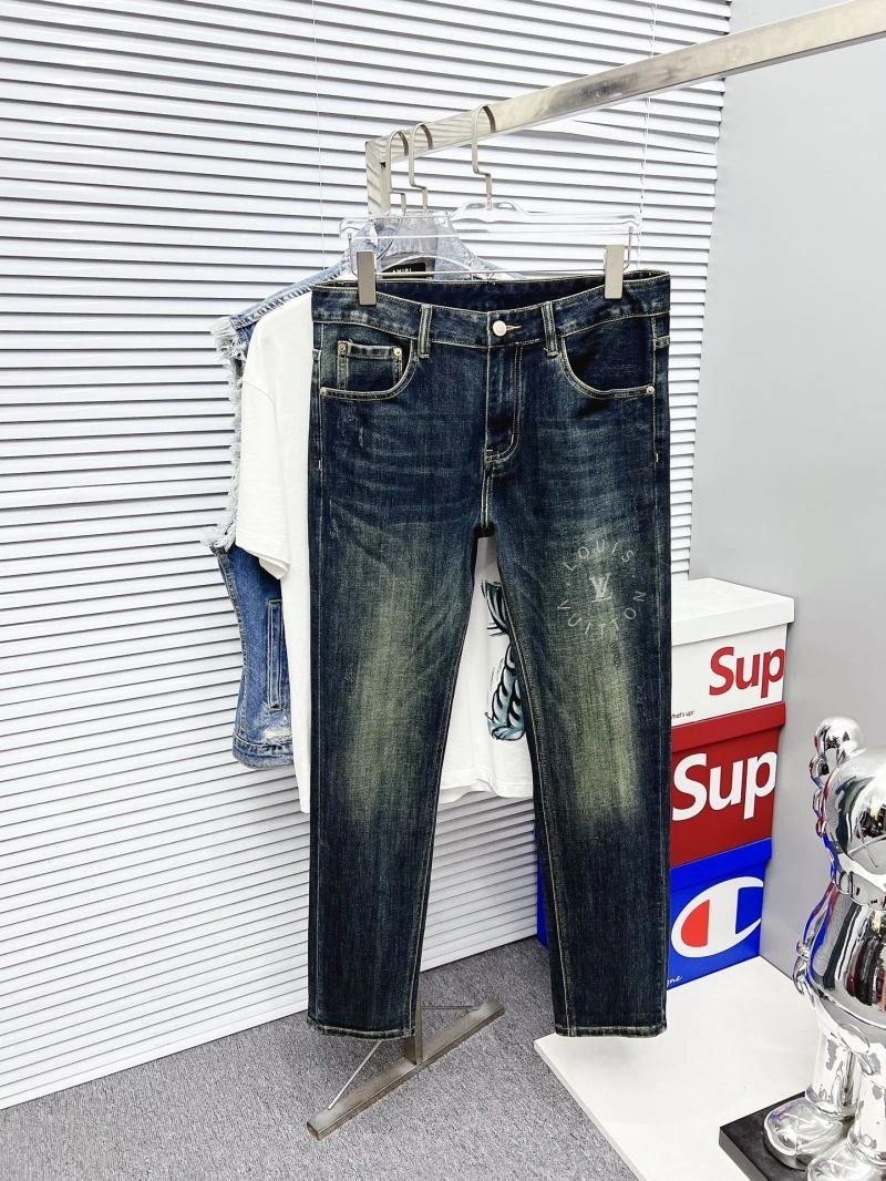Sleek Louis Vuitton Jeans 134064