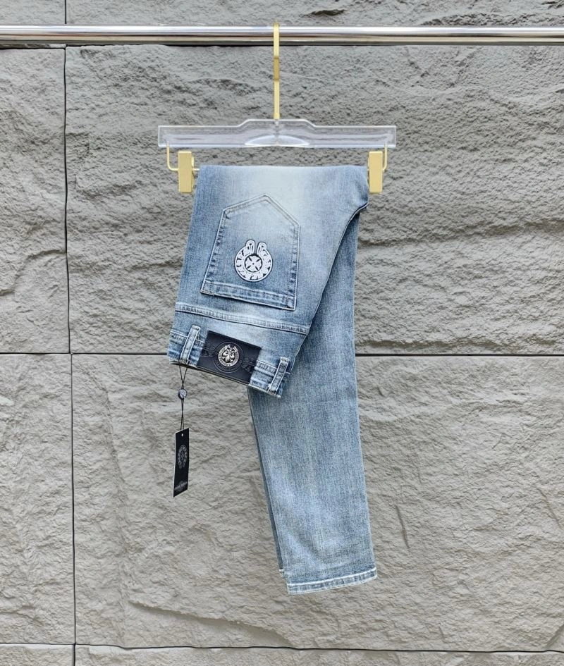 Versatile Louis Vuitton Jeans 134069