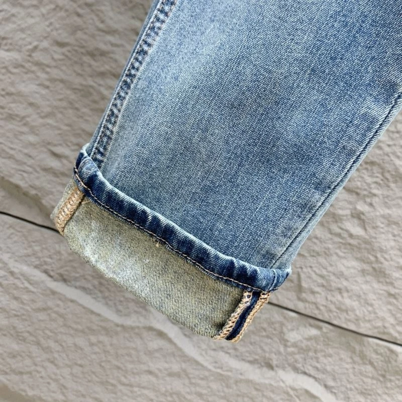 Versatile Louis Vuitton Jeans 134069