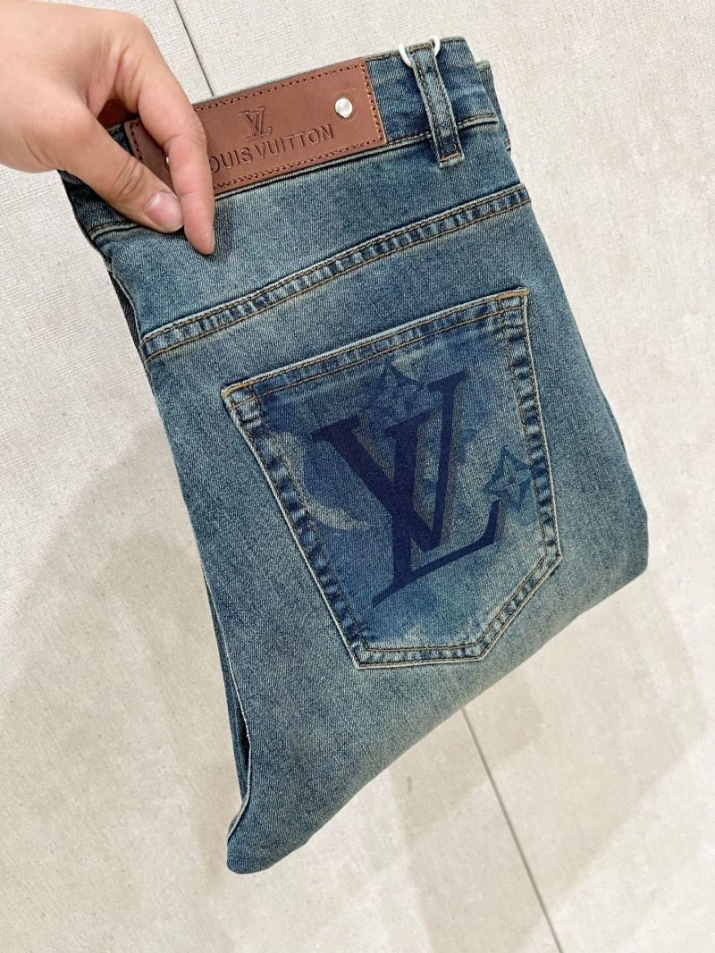 WaterResistant Louis Vuitton Jeans 134046