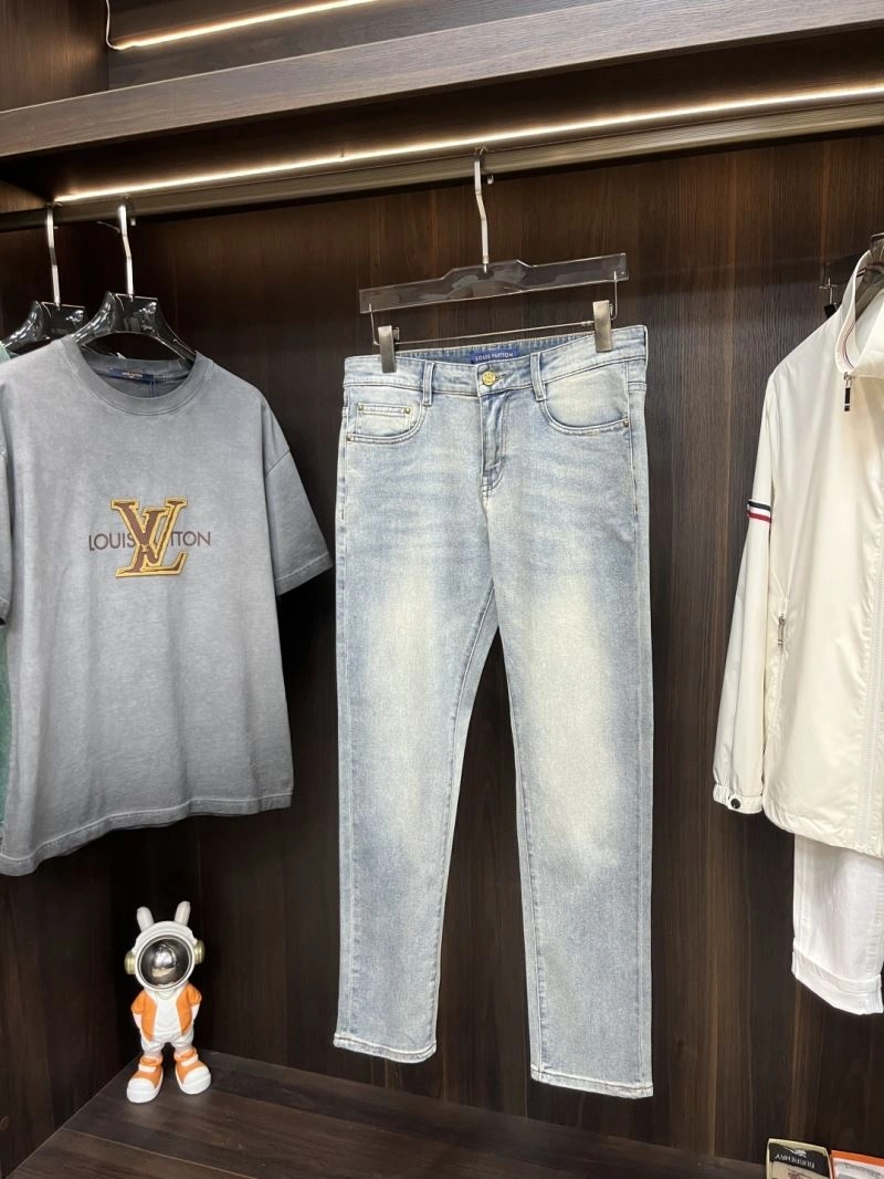 Louis Vuitton Jeans Fashionable 134042
