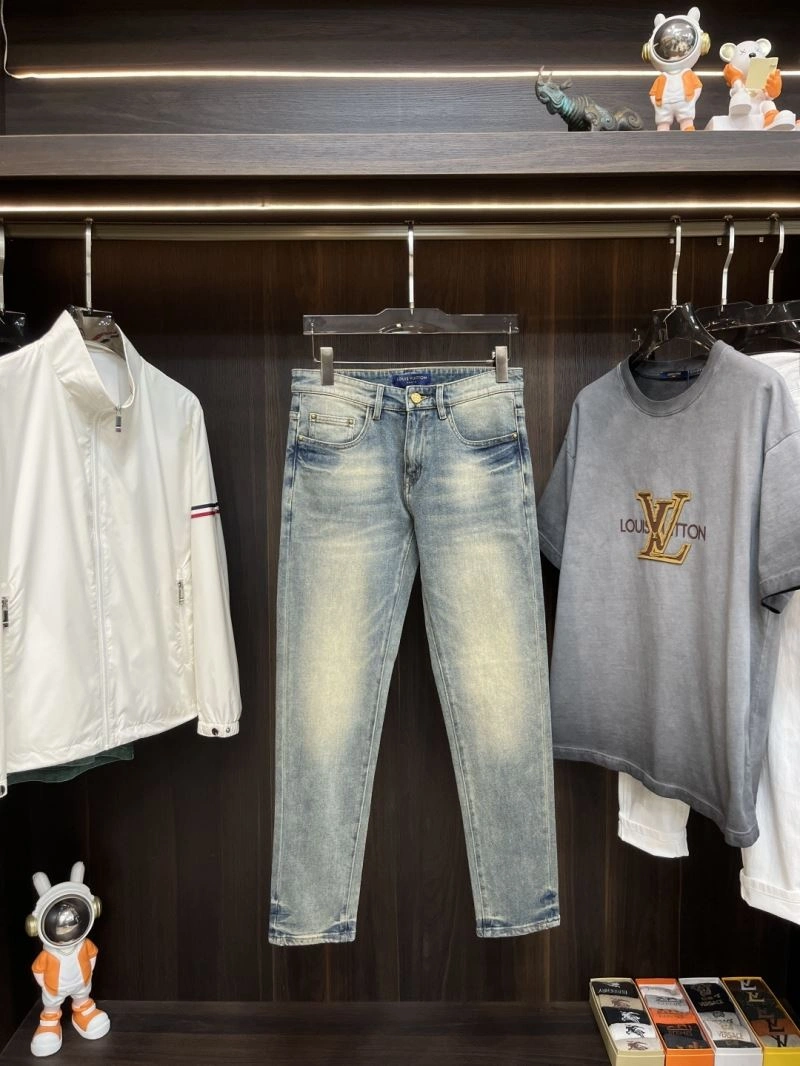 Louis Vuitton Jeans MultiPurpose 134030