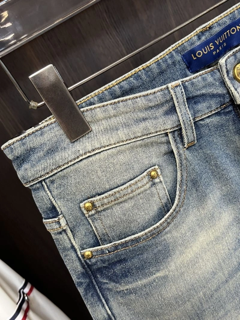 Louis Vuitton Jeans MultiPurpose 134030