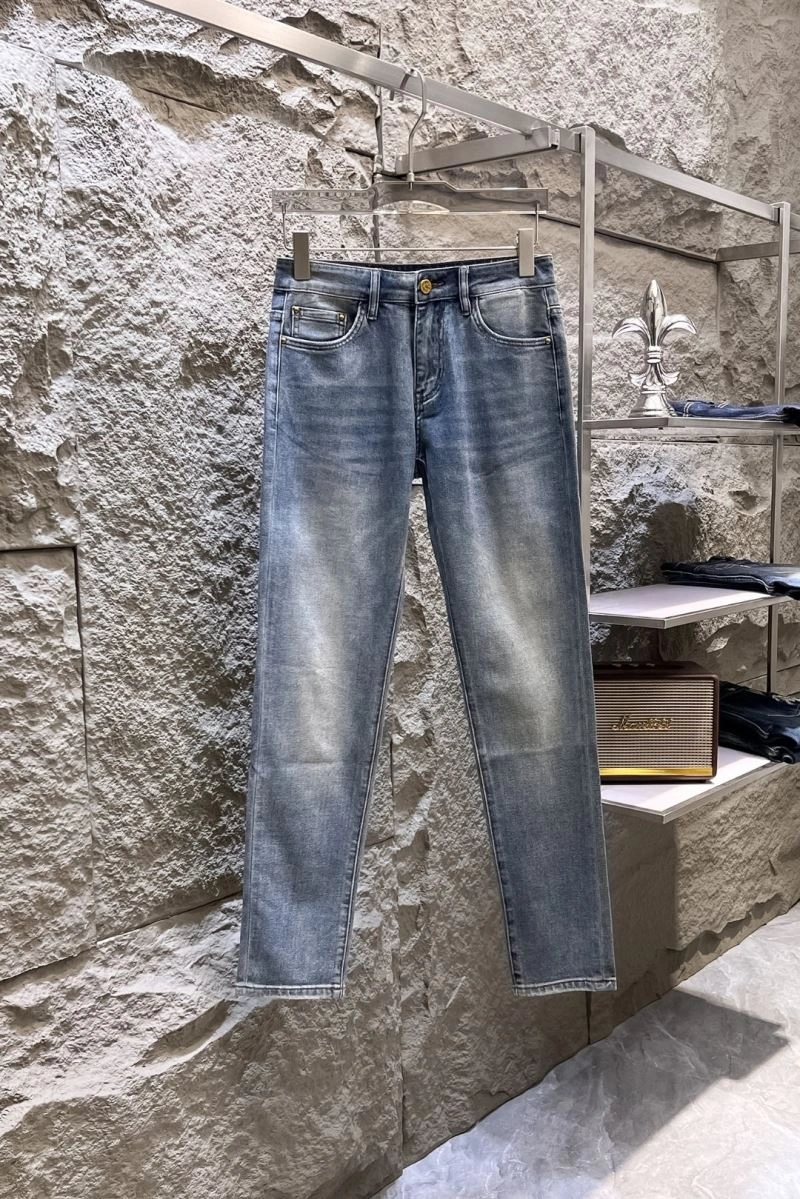 Effortless Louis Vuitton Jeans 133154