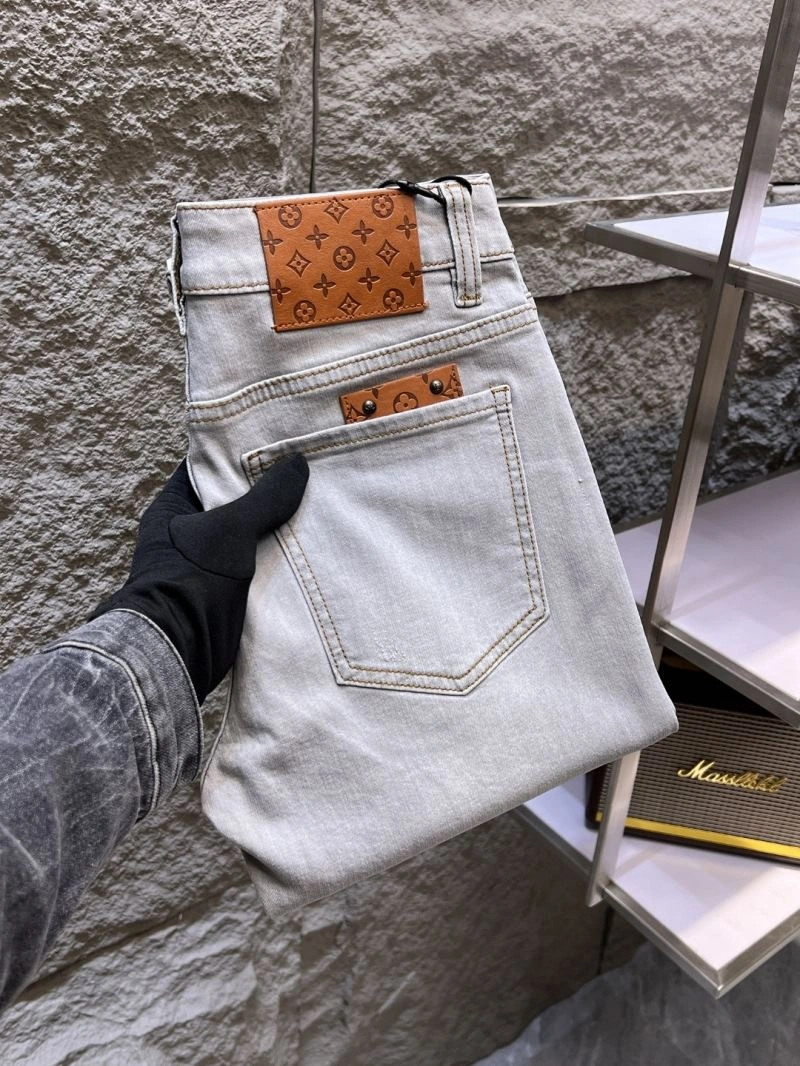 Popular Louis Vuitton Jeans 133140