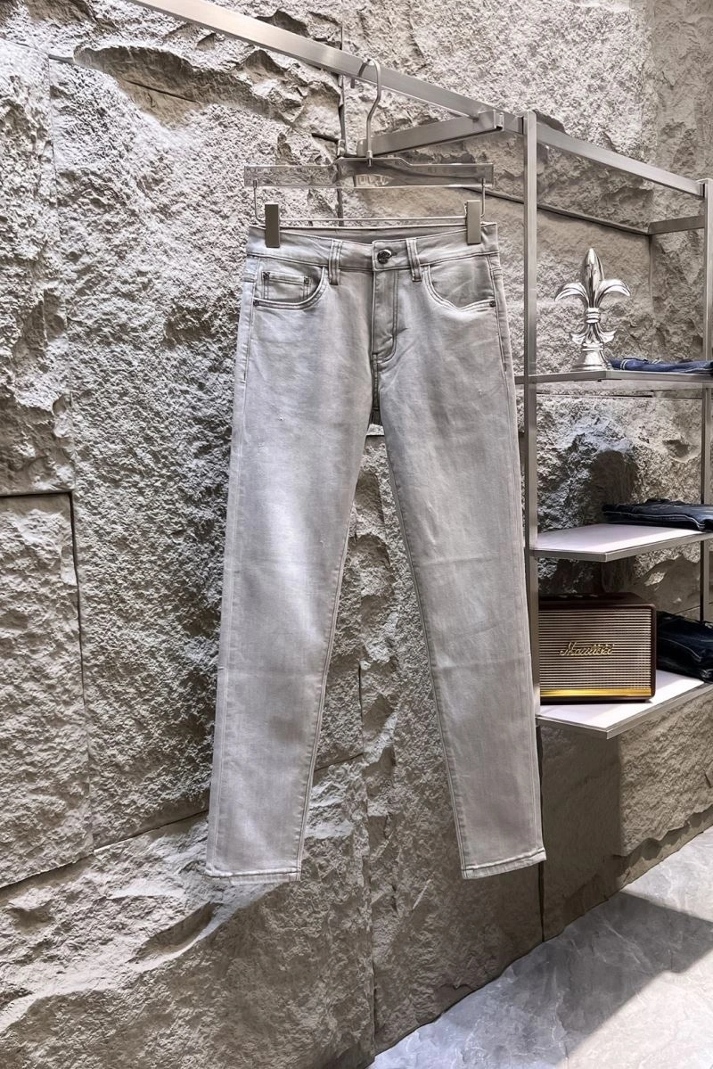 Popular Louis Vuitton Jeans 133140