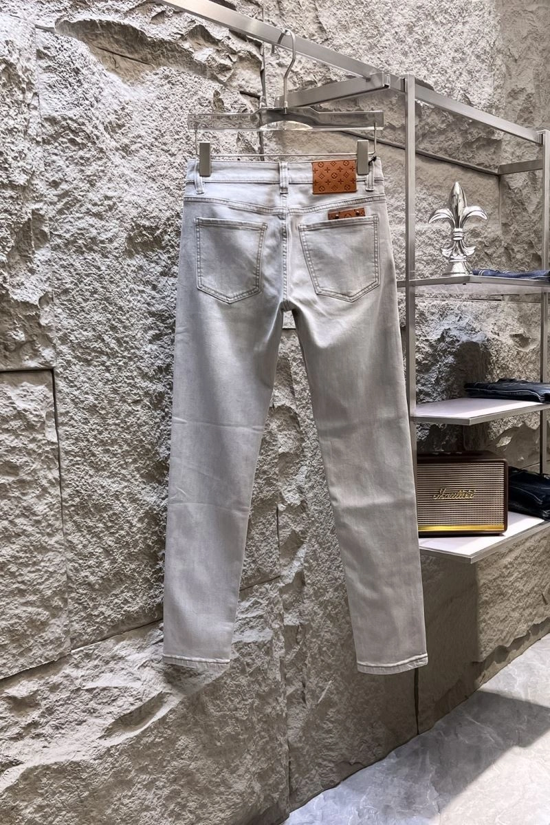 Popular Louis Vuitton Jeans 133140