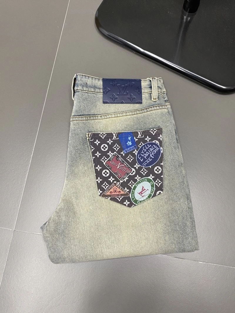 EyeCatching Louis Vuitton Jeans 133139