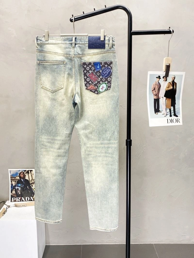 EyeCatching Louis Vuitton Jeans 133139