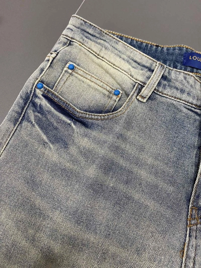 EyeCatching Louis Vuitton Jeans 133139