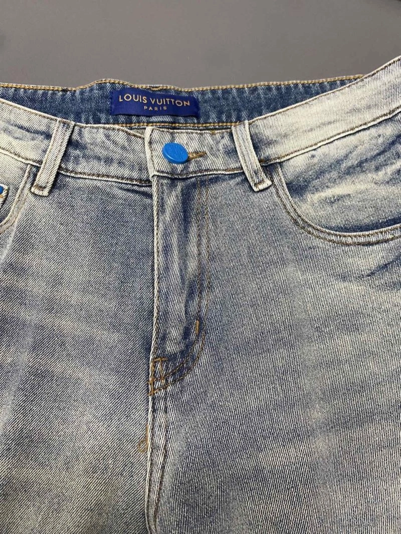EyeCatching Louis Vuitton Jeans 133139