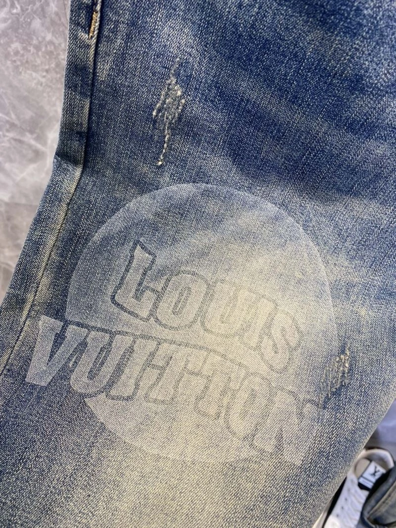 WellDesigned Louis Vuitton Jeans 133126