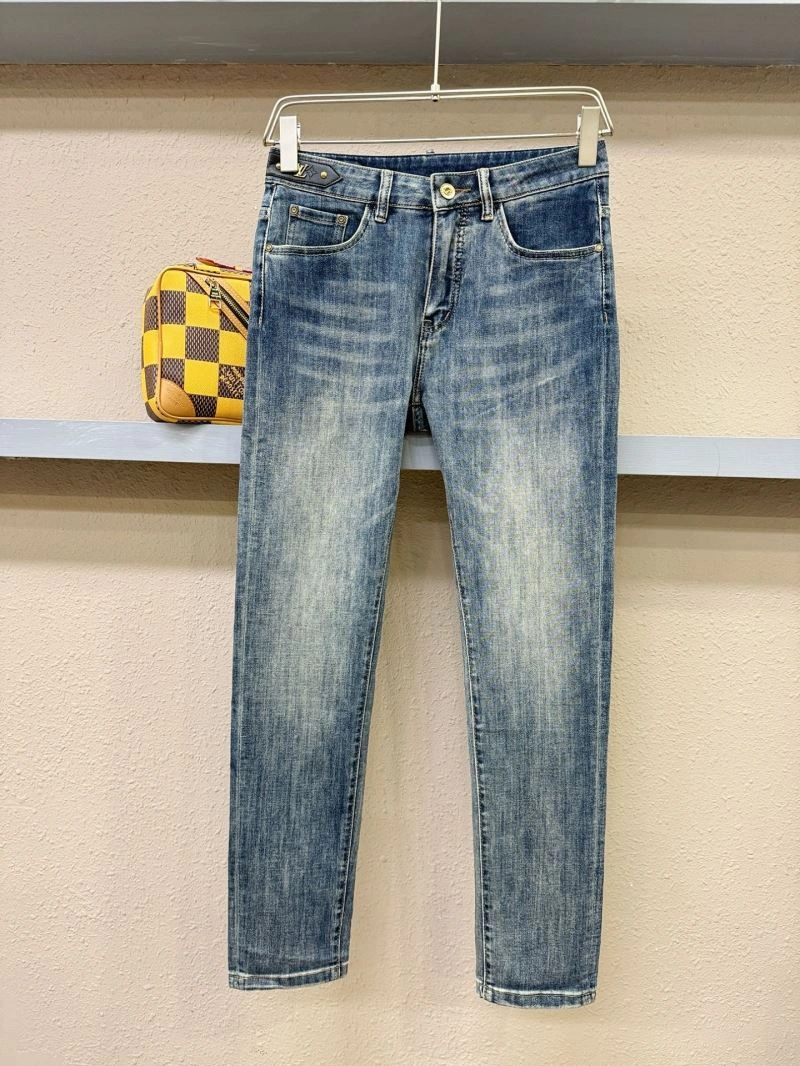 FashionForward Louis Vuitton Jeans 133132