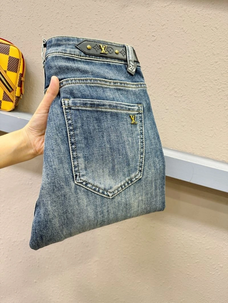 FashionForward Louis Vuitton Jeans 133132