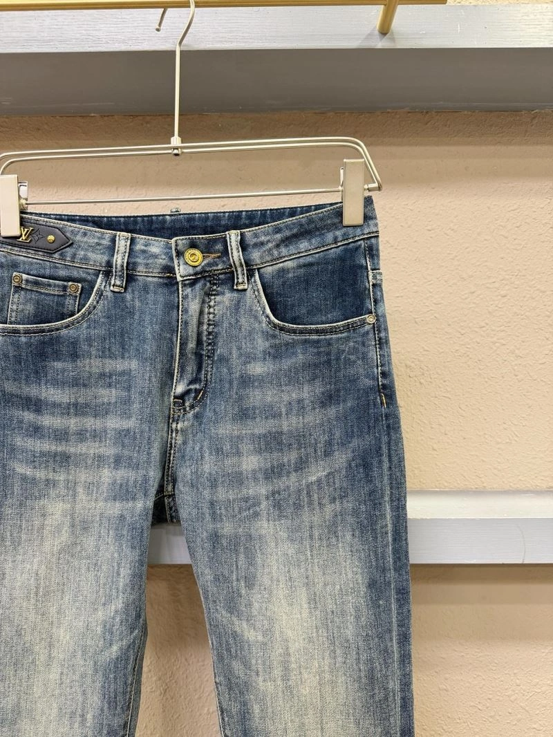 FashionForward Louis Vuitton Jeans 133132