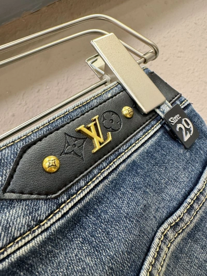 FashionForward Louis Vuitton Jeans 133132